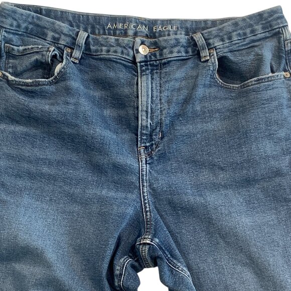 American Eagle Curvy Mom Jeans Size 20 Short Blue Stretch medium Wash Denim - Picture 4 of 15